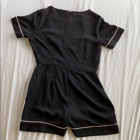 Forever 21 romper - Picture 2 of 2